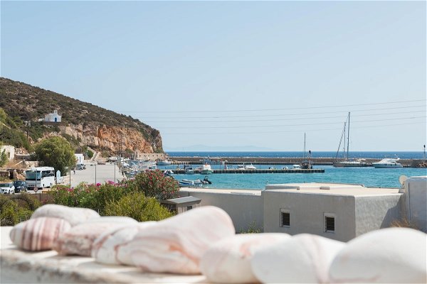 SIFNOS Beachhouse, Platis Gialos -Blue Island Yoga - Condominiums for Rent in Sifnos, Cyclades, Greece - Airbnb
