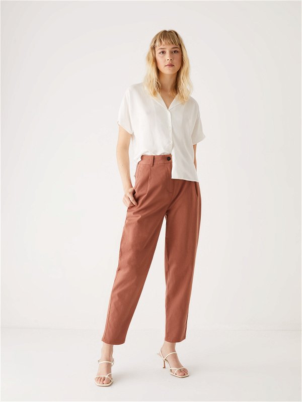 The Amelia Ballon Fit Pant in Terracotta - 2