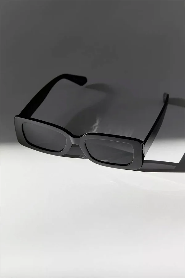 Fairfax Chunky Rectangle Sunglasses | Urban Outfitters