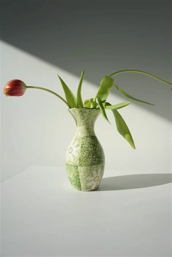 Y2K Daisy Check Vase | Urban Outfitters