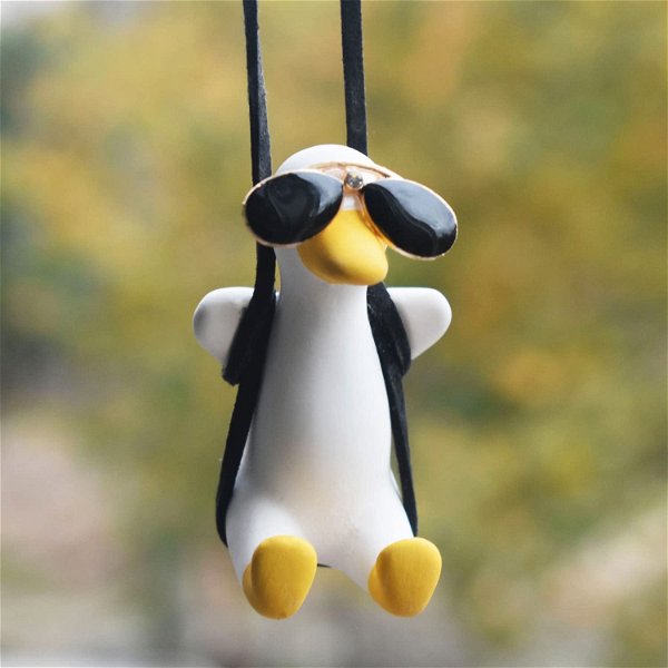 Swinging Duck Car Hanging Ornament, Cute Car Hanging Accessories for Rear View Mirror, Car Pendant Swinging Sunglasses Duck Hanging Swing