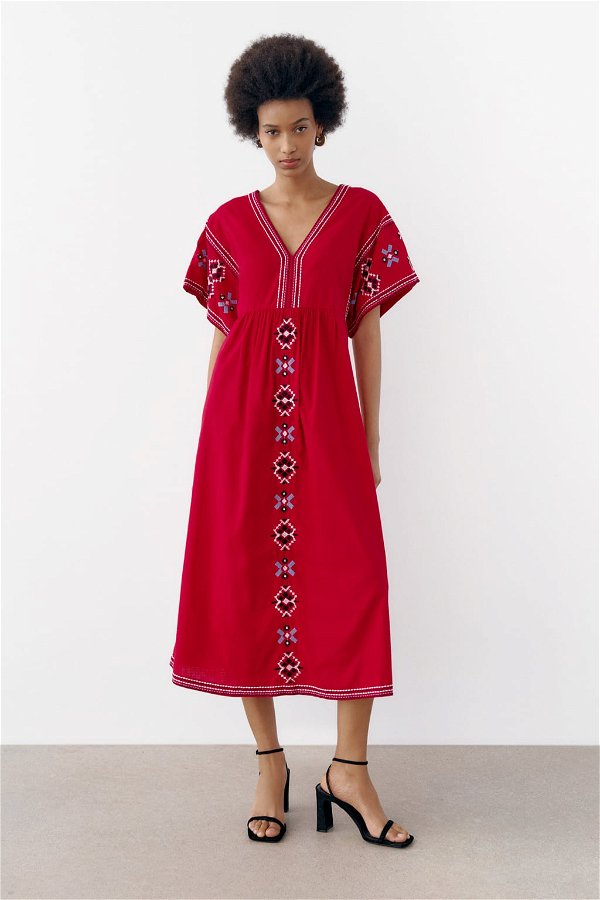 Image 0 of EMBROIDERED POPLIN TUNIC DRESS from Zara